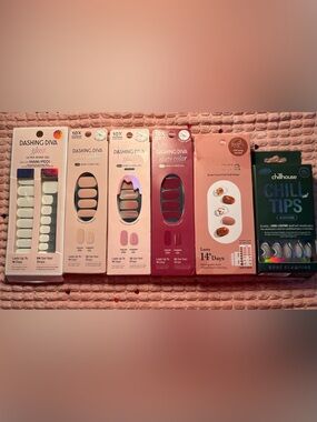 Premium Gel Nail 6 Sets Bundle • Dashing Diva • Ohora Maple Bear• Chillhouse